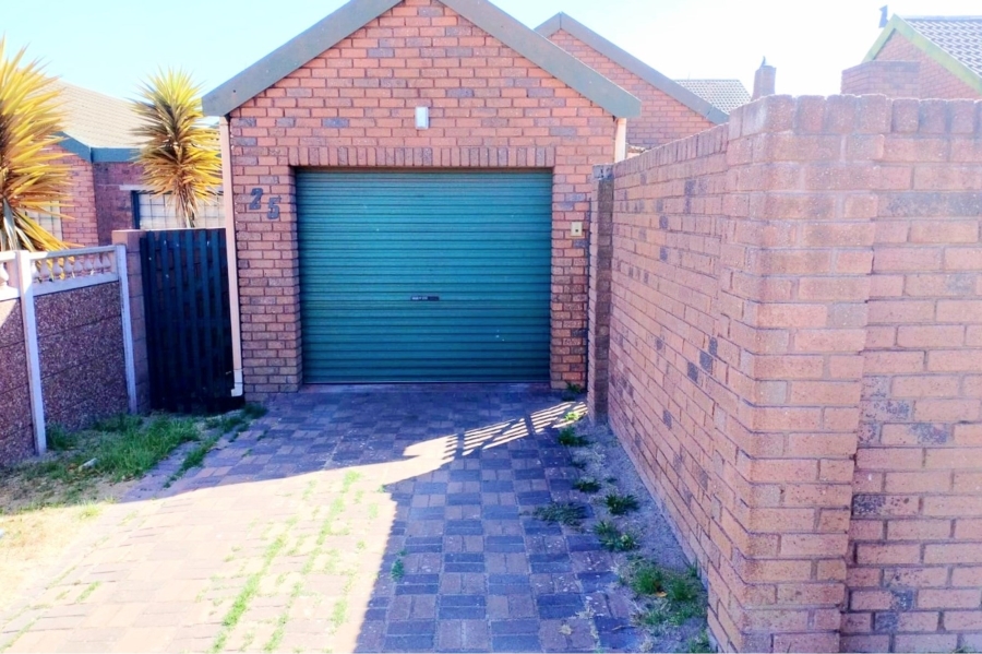 3 Bedroom Property for Sale in Vredenburg Western Cape